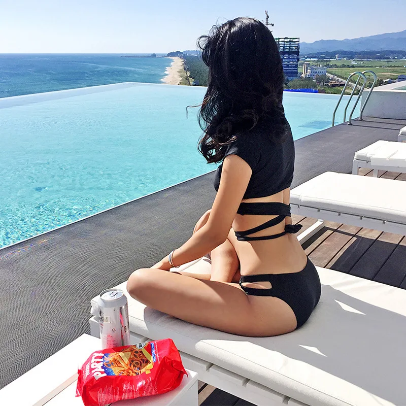 

Online Celebrity Bathing Suit 2018-Black, Short Sleeve Cross Lace-up Push up Chest Bikini Split Type Swimwear Women's Catwalks