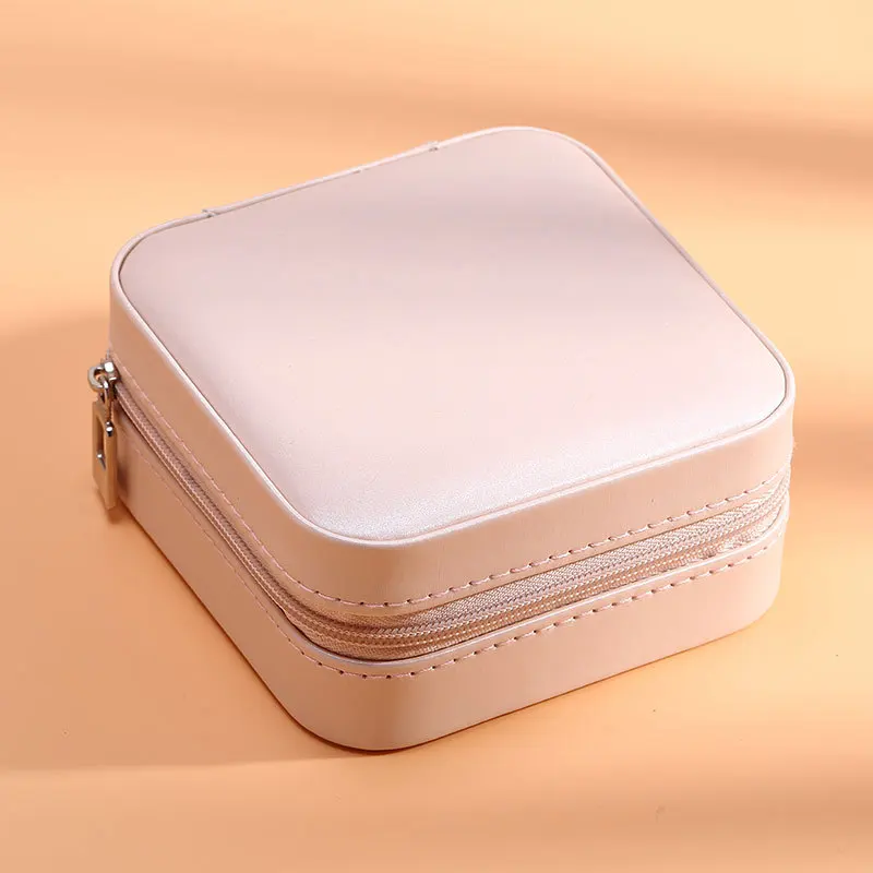 Light Pink Чехол для ювелирных изделий маленький квадратный кожаный на молнии два слоя несколько слотов кольцо Ожерелье заклепки переносной чехол для хранения ювелирных изделий Органайзер коробка - Цвет: Light Pink