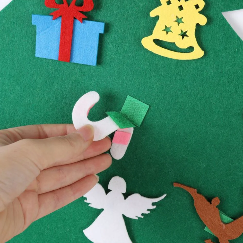 SOLEDI Wool Chemical Fiber Unique Hanging Christmas Calendar MULTIPLE FUNCTIONS Holiday Home Decor Attractive Calendar Children
