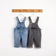 Новинка года; джинсовый комбинезон с карманами для мальчиков и девочек; сезон весна-осень; длинные штаны для маленьких детей 0-4 лет
