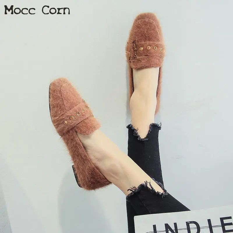 Winter Women Flats Shoes Warm Fur Plush Slip On Loafers Lady Warm Shoes Plus Size Fashion Rivet Moccasins Footwear Zapatos Mujer