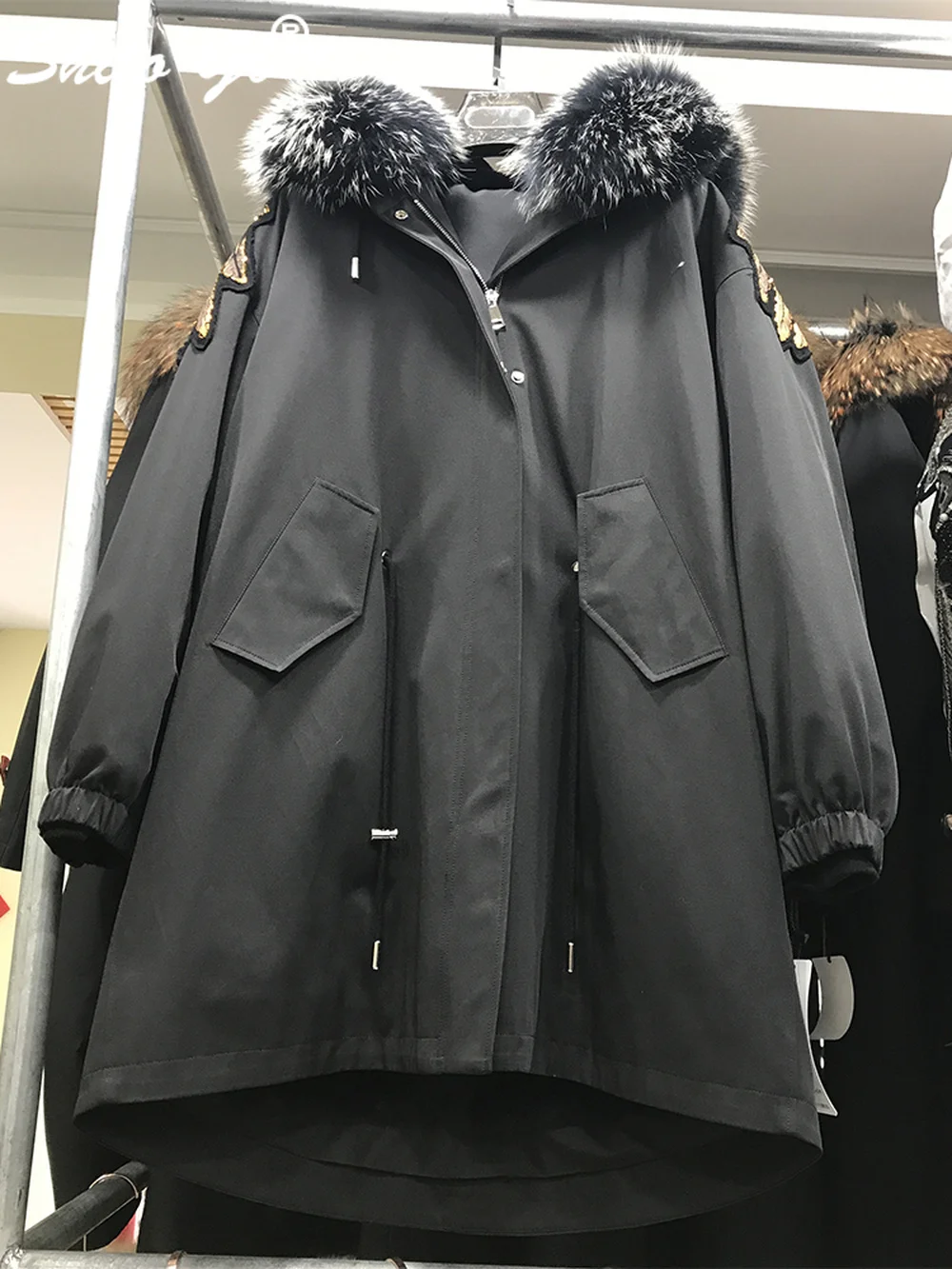 Меховые парки с принтом Highstreet, с воротником из меха енота, с капюшоном, с вышивкой в виде орла, с подкладкой из меха кролика, пальто для женщин, зимняя повседневная верхняя одежда