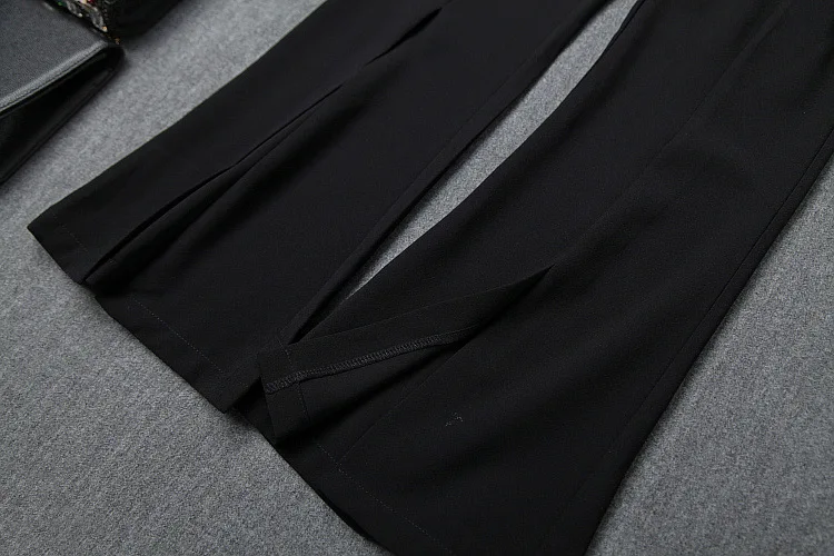 11904312428_277691265