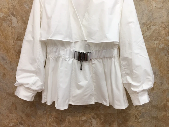 early autumn new style Lapel waist buckle belt elastic, lotus leaf decoration long sleeved and best coat 923