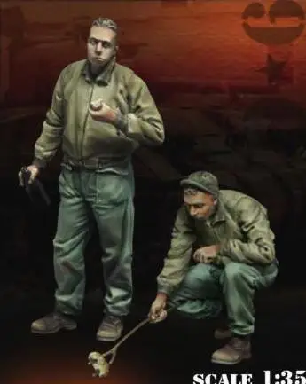 

1/35 Resin Model Building Kit Figure Soldiers at the barbecue