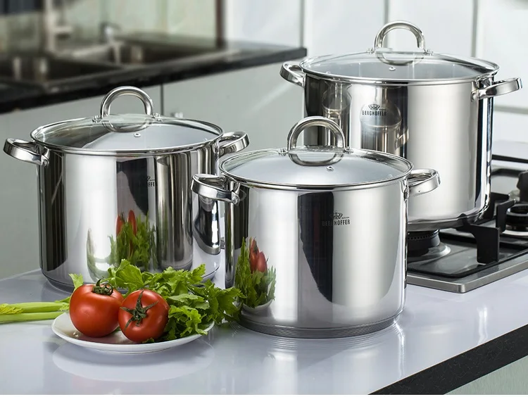 HTB1Fm9RKASWBuNjSszdq6zeSpXay