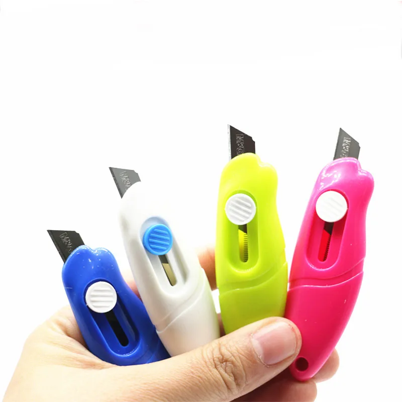 M&G Mini Knife Portable with Hanging Hole Extendable Office Box Opener Express Knife 91410