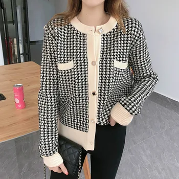 

2020 Autumn Winter Women's Knitwear Oversized Cardigan Stylish Knitted Button Single Breasted Plaid Elegant Lady Sweaters