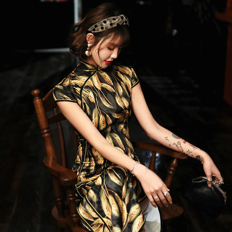 SHENG COCO High Quality Black Gold Wheat Ears Print Eastern Dress Long Robe Silk Cheongsam Plus Size Women Chinese Style Qipao |
