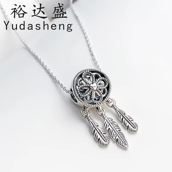 

Colorful Dream Necklace Set Fashion and elegant tassels, flying in the wings and flying in the wind, starting a dream journey