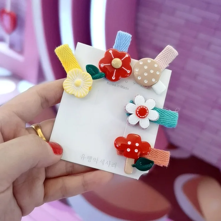 

Acrylic Flower Hairpins Cute Candies Charms Hair Clip For Baby Fashion Hair Accessories For Girls Bang Ornament Hair Clips 2020