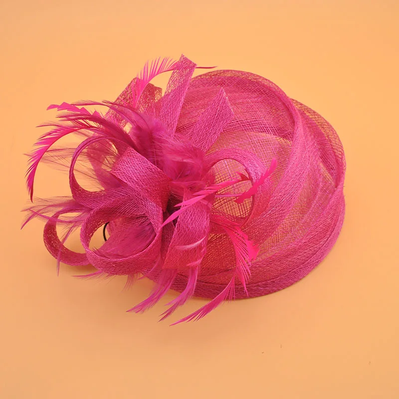 Rose red Birde hat Vintage Bridal Flax Feather Beret Hats Elegant Wedding Accessories Black Fascinator Hats Women's Formal Occasion - Цвет: Rose red