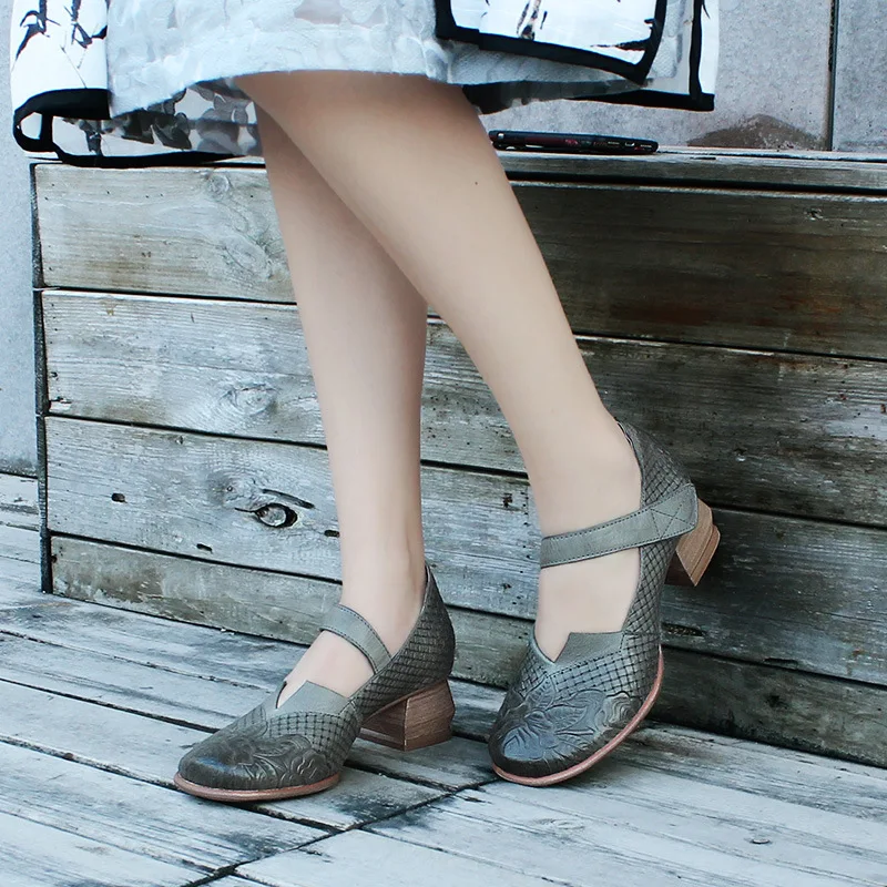 

Johnature 2020 New Spring Pumps Women Shoes Retro Genuine Leather Round Toe Hook & Loop Casual Sewing Handmade Ladies Shoes
