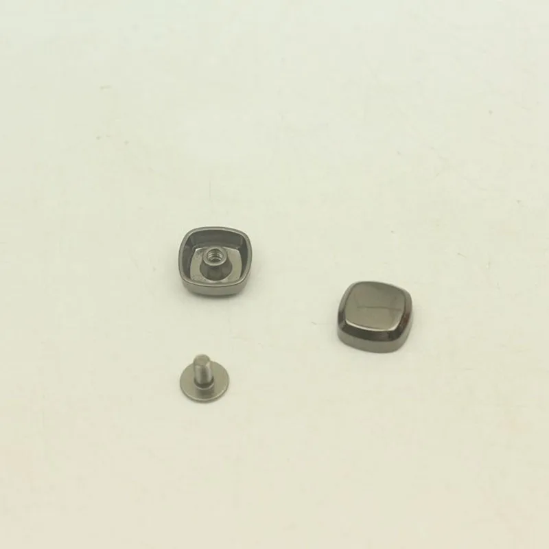 100pcs 11x4cm Metal Screw Back Feet Rivets for Leather Studs Nail Garment Leather Craft Belt Wallet Bag Decoration Hardware