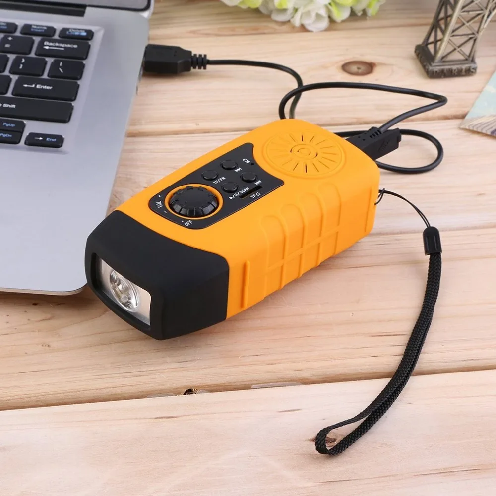 Портативный наружный аудио Многофункциональный перезаряжаемый MP3 аудио музыкальный плеер FM радио фонарик громкоговоритель аккумулятор 2000 мАч