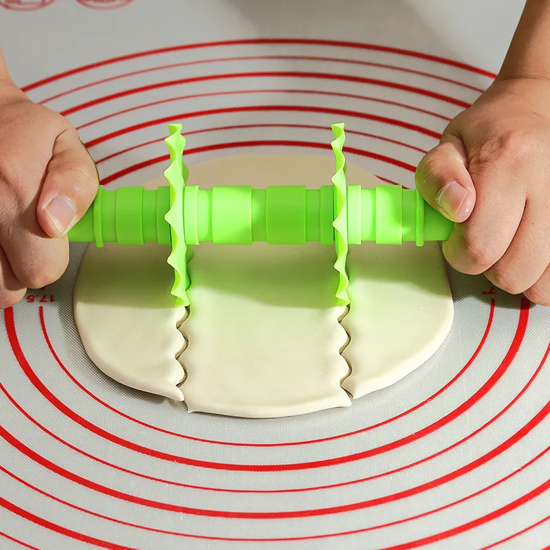 

Kitchen Dough Roller Mold Plastic Cutting Embossed Fondant Cake Baking Fondant Tools Pastry Making Kitchen Essential Tools