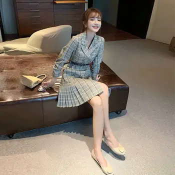

New women's dress in early autumn of 2019, small fragrance, pleated autumn dress, long sleeve checked suit dress