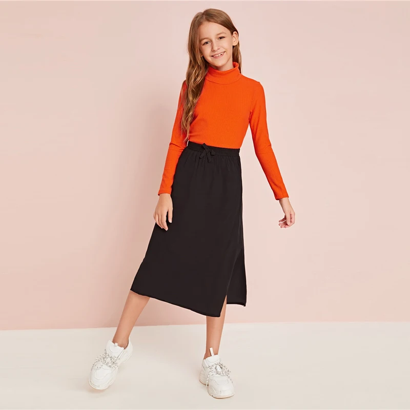 SHEIN Kids/однотонная трикотажная Повседневная футболка в рубчик с воротником-стойкой; детский топ; осень г.; приталенные базовые Детские футболки с длинными рукавами