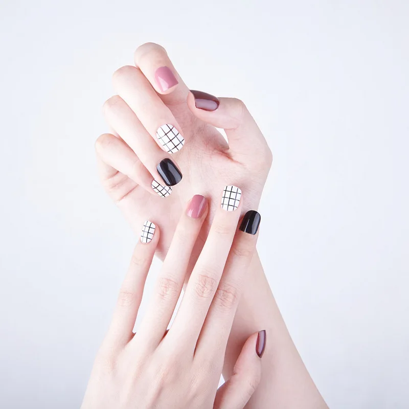 534-Coffee Pink Black Grid Wear Manicure INS-Style Soft Girl Fake Nails Finished Product Bride