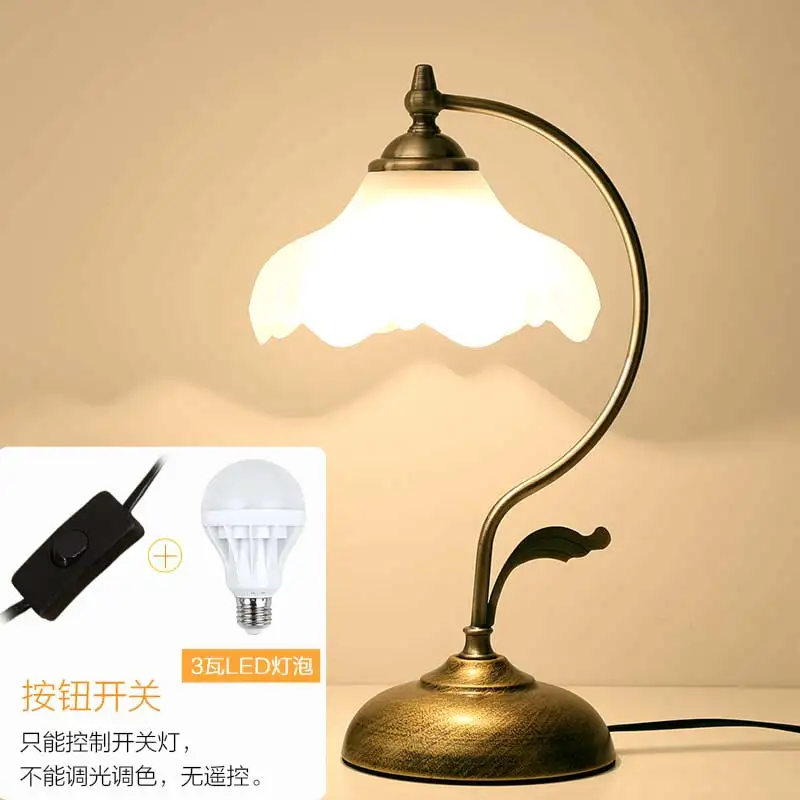 Europe Desk Lamp Bedroom Berth Lamp Adjustable Light Contracted and Contemporary Creative Table Lamp Desk Light