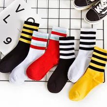 Забавные милые японские школьные хлопковые свободные полосатые носки для девочек разноцветные женские носки Harajuku дизайнерские ретро желтые белые