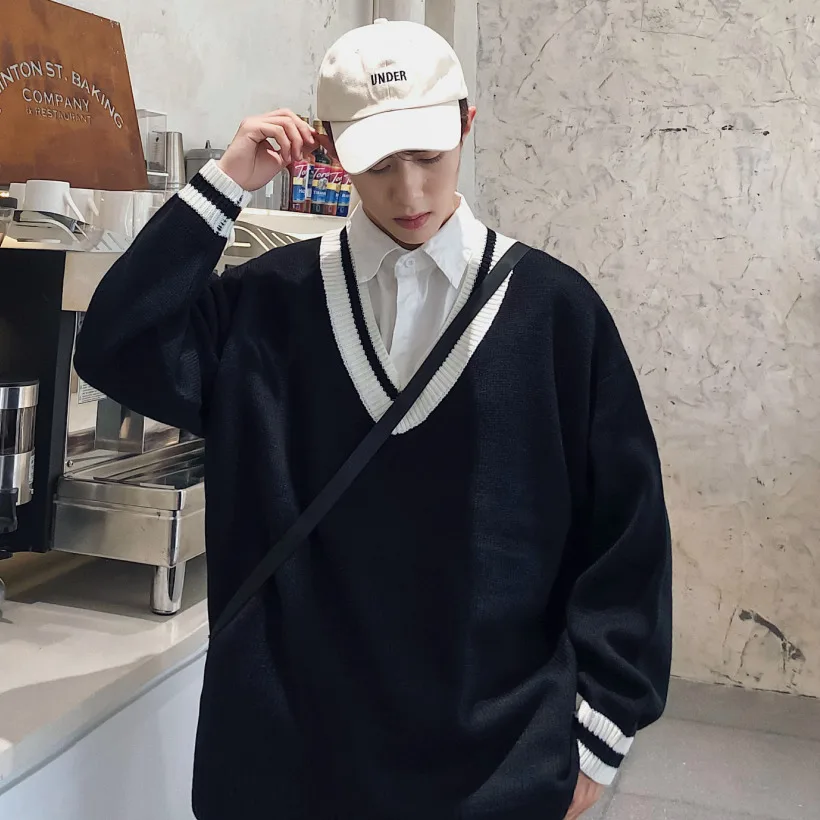 Winter New Sweater Men Fashion Retro Contrast Color Casual V-neck Sweater Pullover Street Wild Loose Warm Long-sleeved Sweater