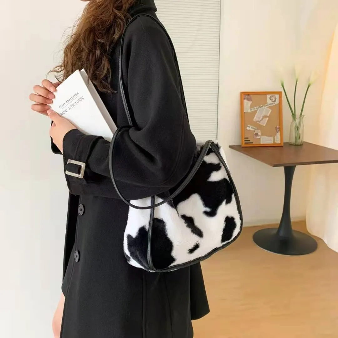 One Shoulder Lamb Cashmere Portable Women's Bag 2021 New Fashion Plush Autumn Winter Premium One Shoulder Bag Versatile Tote Dag