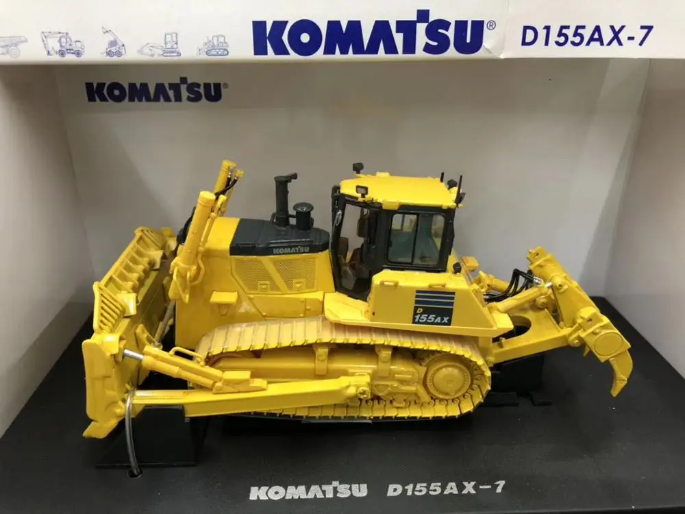 Универсальный бульдозер KOMATSU D155 AX модель 1/50 масштаб UH8010 Новый в коробке |
