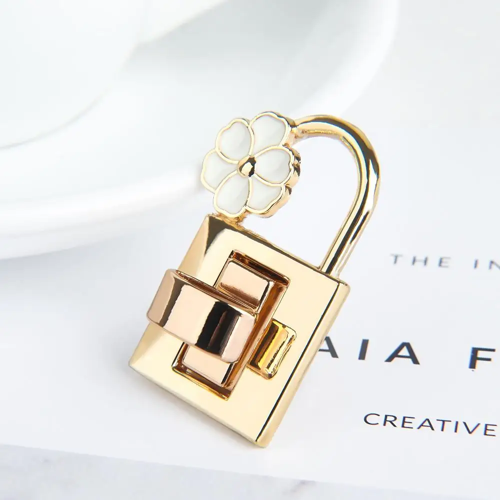 white 1 pc Metal Clasp Turn Lock Twist Lock for DIY Handbag Bag Purse Hardware Closure Bag Parts Accessories - Цвет: white