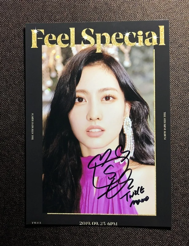 Hand signed TWICE MOMO фото с автографом FEEL SPECIAL 5*7 092019N1 |