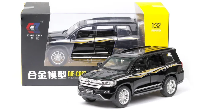 1:32 Toy Car Toyota Land Cruiser Prado Metal Toy Alloy Car Diecasts Toy Vehicles Car Model 6 Doors Can Opened Toys For Children