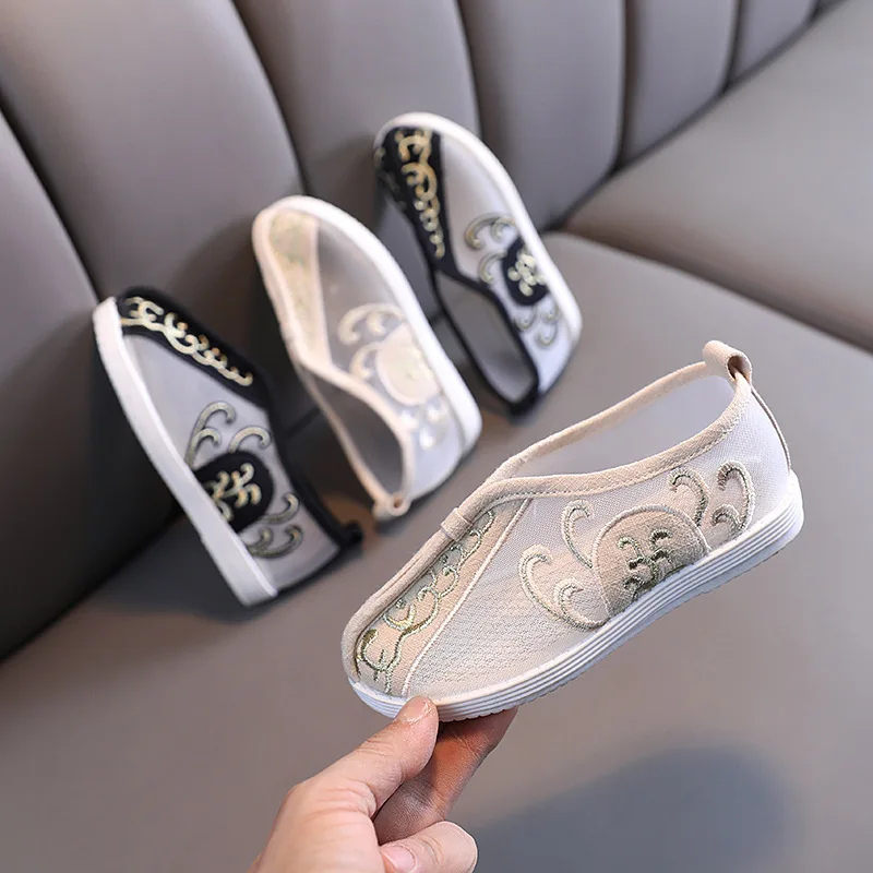 Boys Summer Beijing Shoes Breathable Mesh Shoes Chinese Traditional Retro Hanfu Shoes Embroidered Casual Sneakers Espadrilles