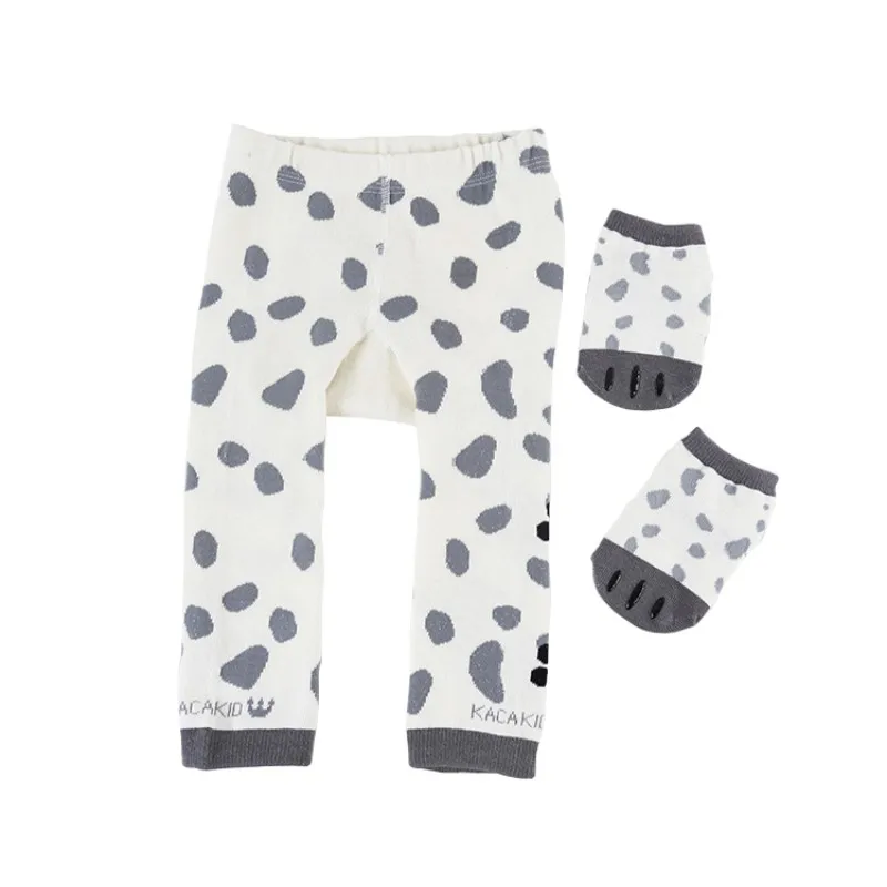 Новые милые для маленьких мальчиков и девочек детские леггинсы с героями мультфильмов осень-зима; утепленные хлопковые брюки PP+ носки Комплекты одежды для 0-6Years для детей