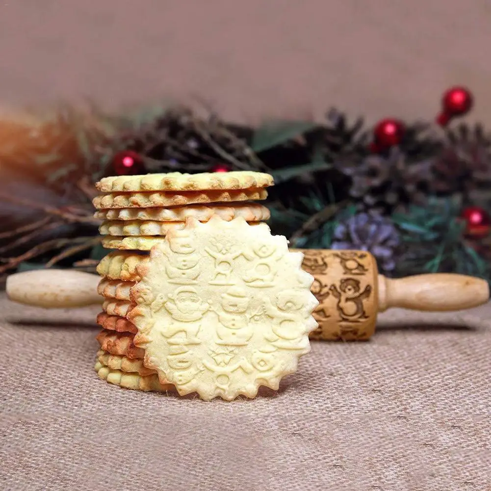 1pcs Rolling Pin Christmas Snowman Bear Deer Laser Engraving Rolling Pin Embossing Baking Biscuit Dough Kitchen Tools