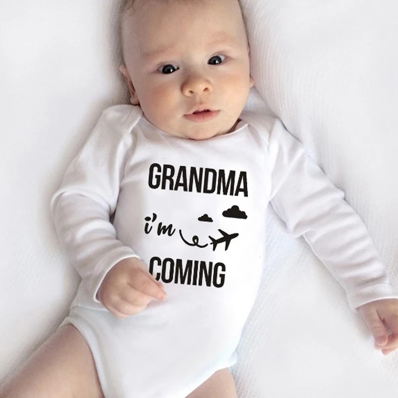 Костюм для новорожденных с надписью «Grandma I'm Coming»; боди с длинными рукавами для маленьких мальчиков и девочек; хлопковые комбинезоны; Забавный комбинезон для младенцев