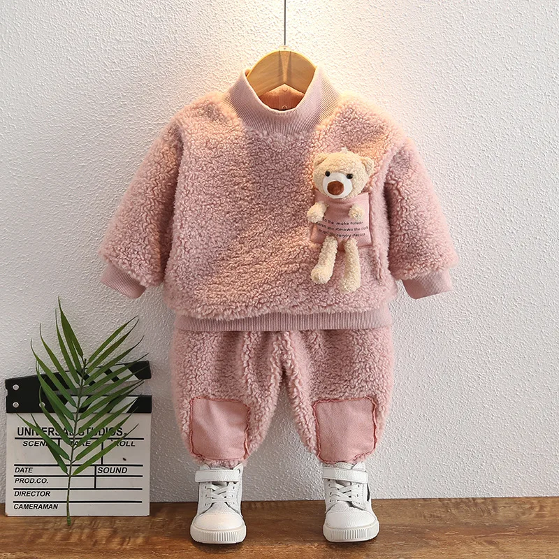 Baby clothes autumn and winter children's suit boys and girls plus velvet thick clothing cartoon lamb velvet warm two-piece suit baby clothing set essentials