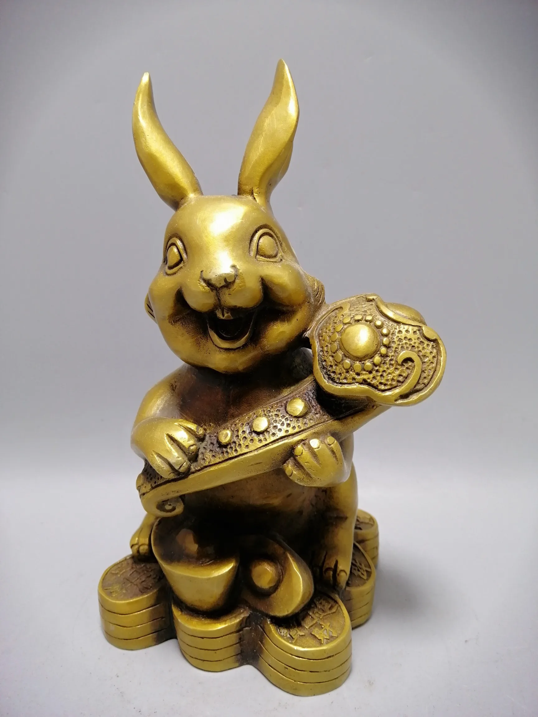 

China Fine Workmanship Brass Sculpture Good Luck Wealth “ Rabbit ” Metal Crafts Home Decoration