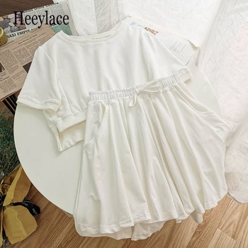 

Women Streetwear Sportsuits New 2020 Summer Short Sleeve Crop Tops And Shorts Outfit Woman Casual Two Piece Sets Tracksuits