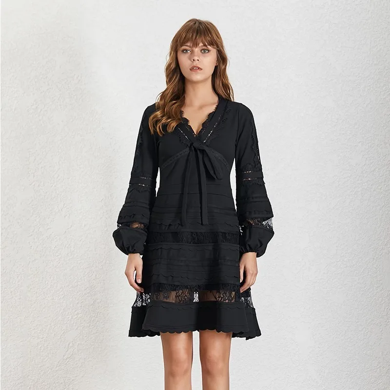 black TWOTWINSTYLE, лоскутное кружевное платье, женское, v-образный вырез, фонарь, длинный рукав, на шнуровке, женские платья, элегантная мода, весна-осень - Цвет: black