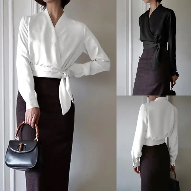 belted blouses are in style