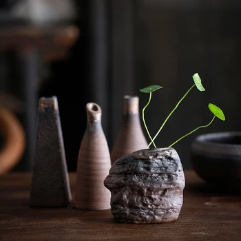 

Stoneware Small Pottery Japanese Handmade Stoneware Retro Zen Small Flower Plug Ceramic Mini Vase Home Decoration Ornaments