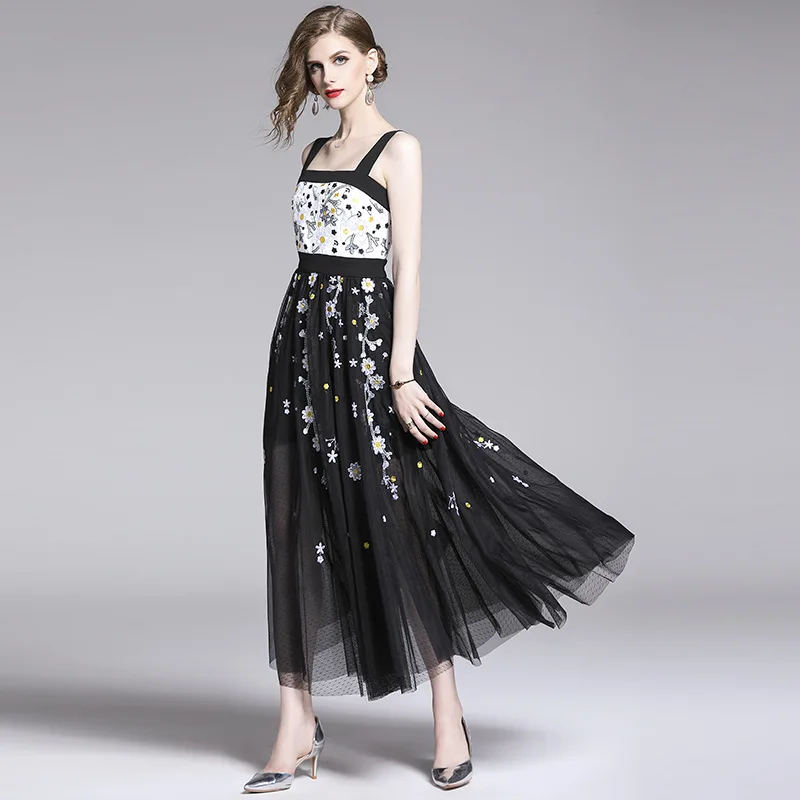 

Vacation Style Strap Dress 2019 New Style Europe And America Women's Dress Machine Embroidery Waist Hugging Gauze Big Hemline Dr