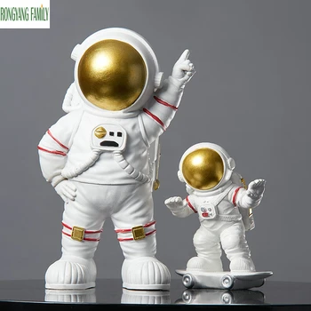 

Nordic Astronaut Statue Home Desktop Decor Character Sculpture Cosmonaut Hero Office Miniatures Model Creative Figure Figurines