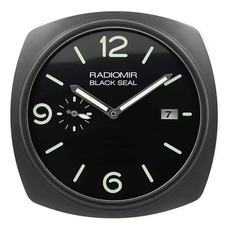 

Metal Clock on The Wall Luxury Wall Clock Watch Shape Wall Clock with Silent Movement