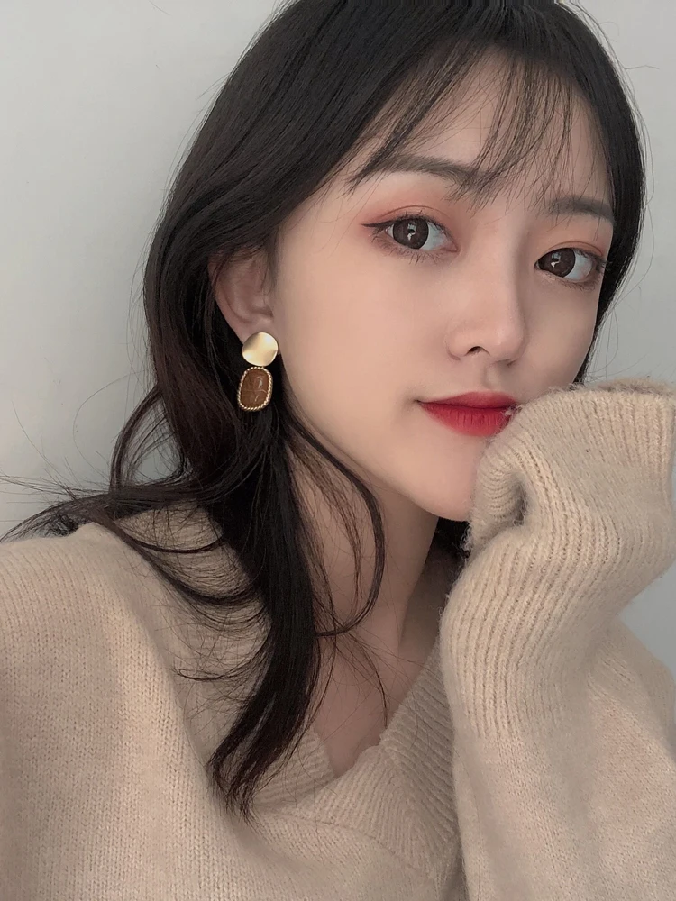 Hot selling Delicate Enamel Coating Drop Earrings Winter Trendy Cloth Resin Pompon Flower Hairball Earrings For Girl Women Gifts