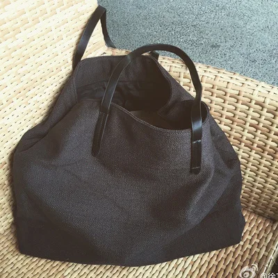 

The new Korean version of retro fashion simple canvas female shoulder high-capacity mother bag 2019 is still fashionable