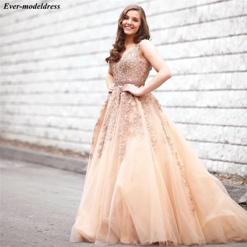 

Champagne Lace Evening Dresses Long Appliques Beaded V-Neck Corset Back 2020 Prom Party Dress Formal Gowns Robe de soiree