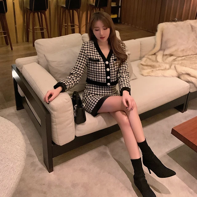 2021 New Two-piece Female New Houndstooth Stitching Short Jacket + Skirt Suit Autumn and Winter Sweater Two-piece Suit 3