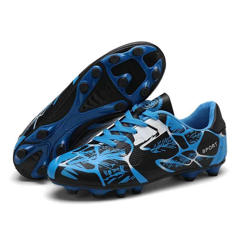 Синий Soccer Shoes Kids Boys Spike Football Shoes Men Summer Breathable Sneakers Lightweight Sport Shoes Anti-Skid Soccer Boots - Цвет: Синий