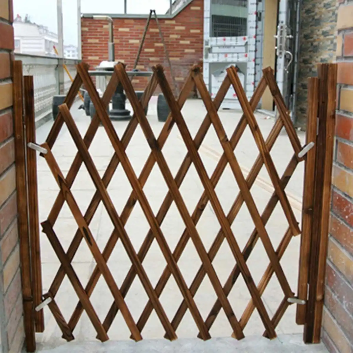 retractable pet barrier